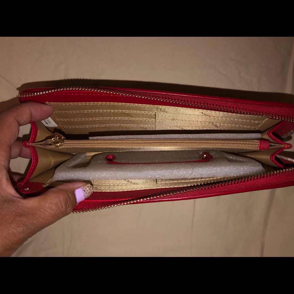 Wallet - Picture 4 of 5